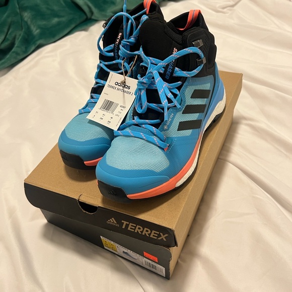 Adidas Terrex Skychaser 2 Blue and Black Shoes - Picture 2 of 12